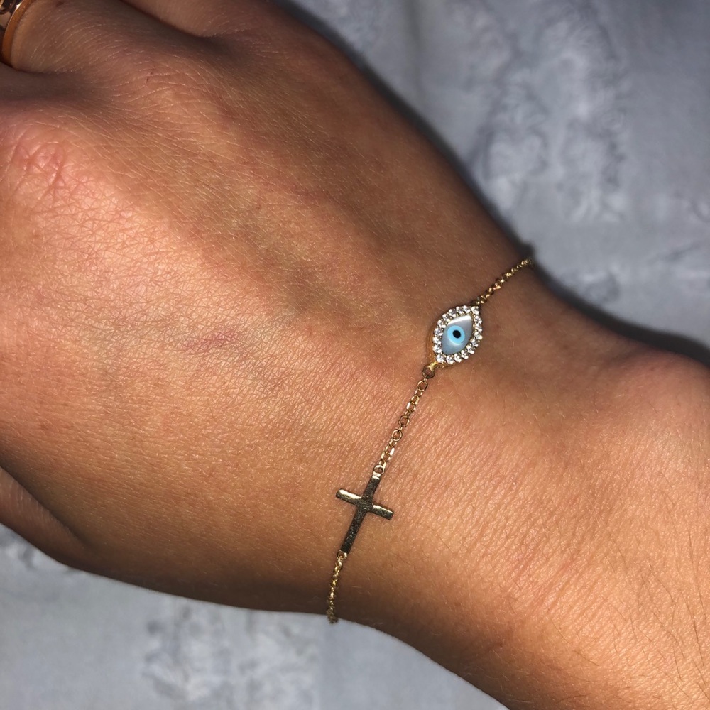 SOLD ‼️Evil Eye Gold Bracelet